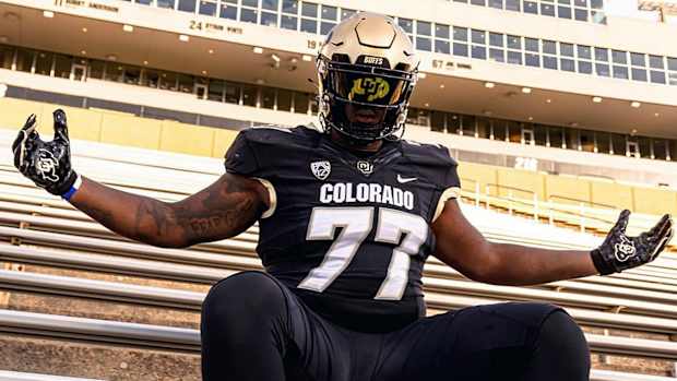 Jordan Seaton at Colorado with No. 77